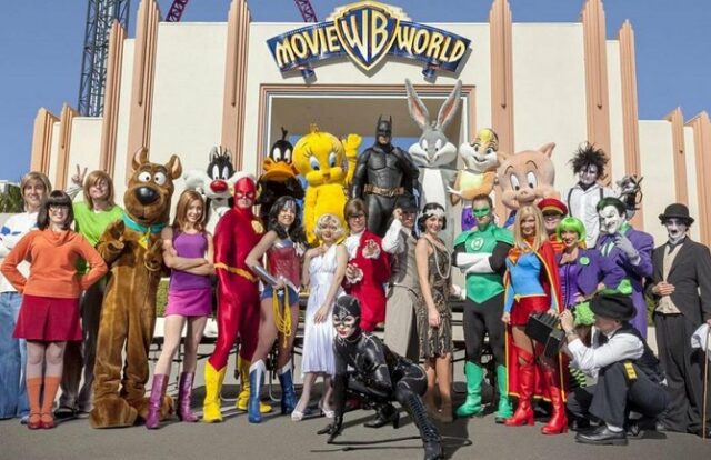 Warner Bros World: 8-Min* Drive