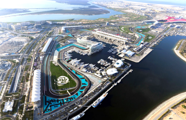 F1 Racetrack: 8-Min* Drive