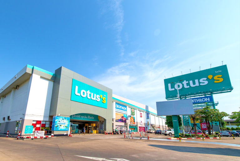 Lotus Ideo Charan 70 in Bang Phlat, Bangkok