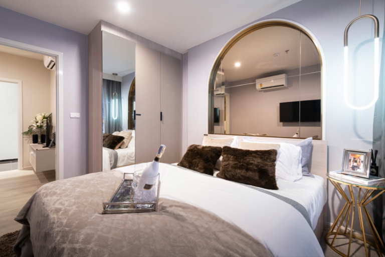 Ideo Charan 70 in Bang Phlat, Bangkok