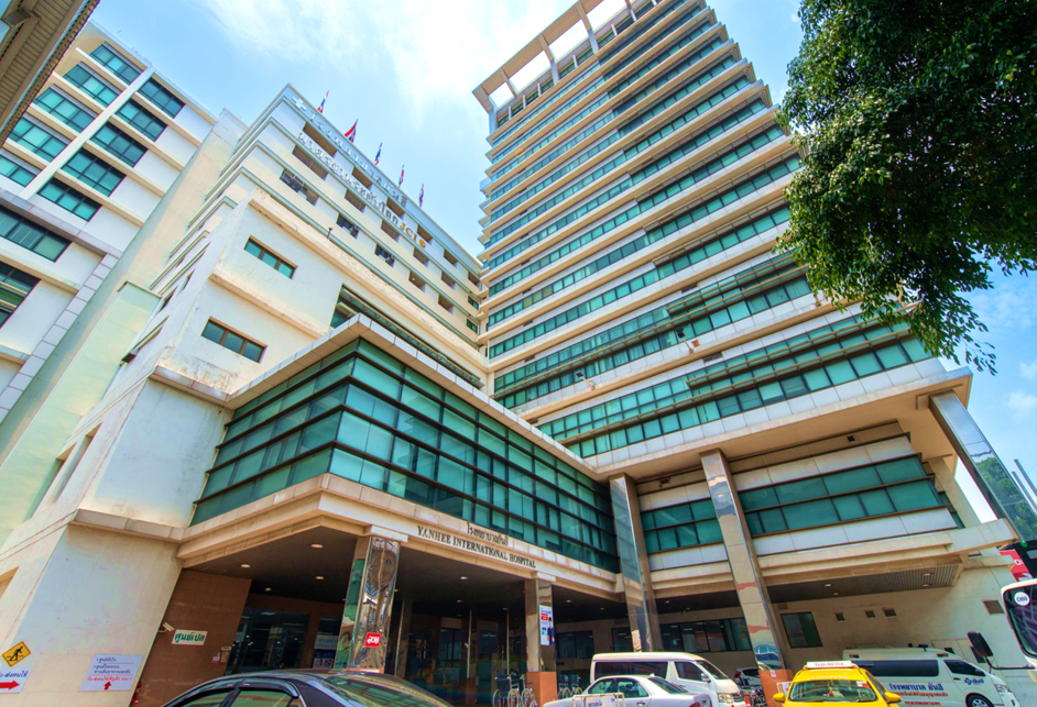 Yanhee Hospital Bang Phlat, Bangkok
